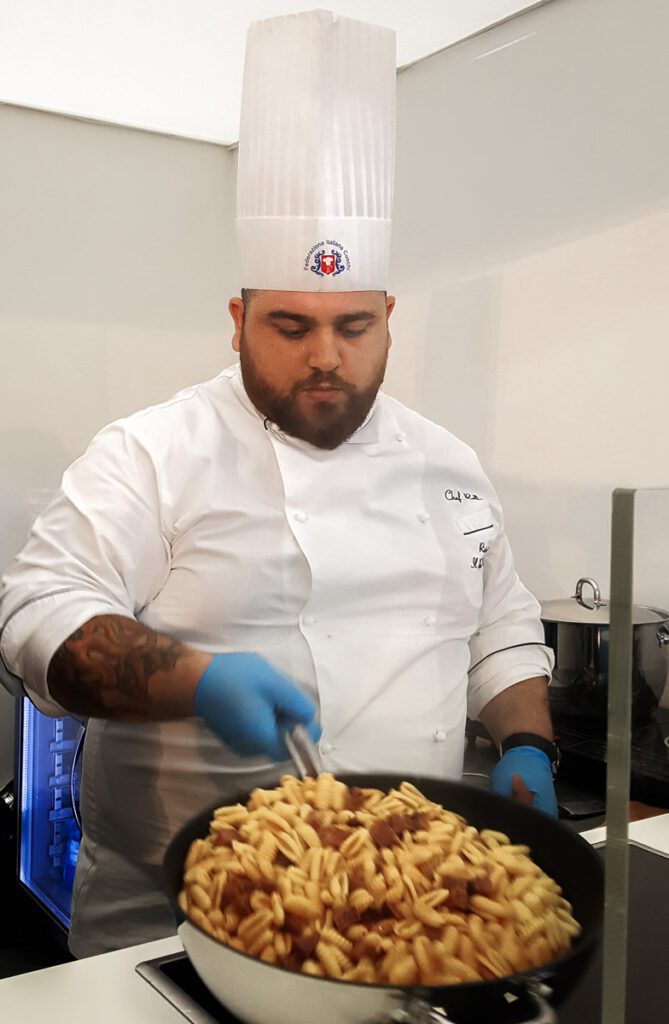 Pasta Koch auf der ITB